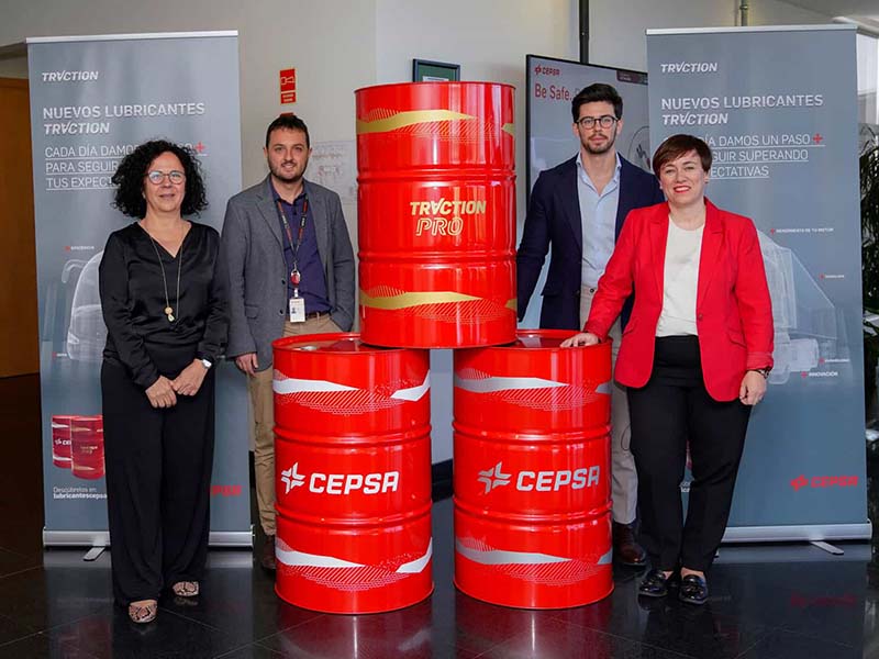 Juana Frontela (Head of Cepsa Research Center), Alejandro Gautier (lubricants specialist), Fernando de Andrés (lubricants specialist ) and Niurka Sancho (Director of  Lubricants)