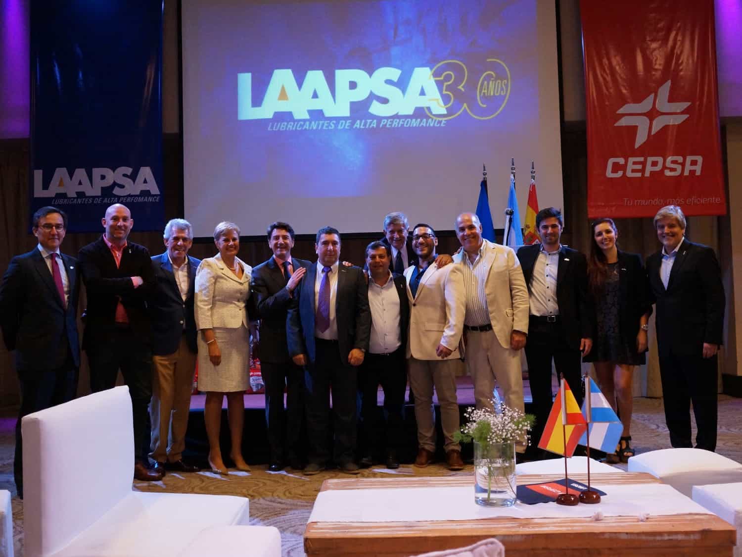 Representantes de Cepsa con sus socios de LAAPSA en un acto celebrado en Tigre, Buenos Aires