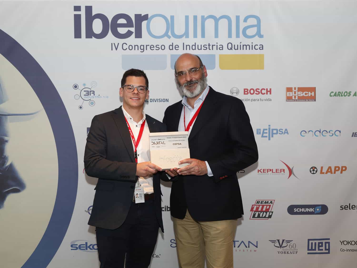 Alberto Martín Martín, Ingeniero de procesos de Cepsa Química con Joaquín Abril-Martorell, Director de Transformación Digital