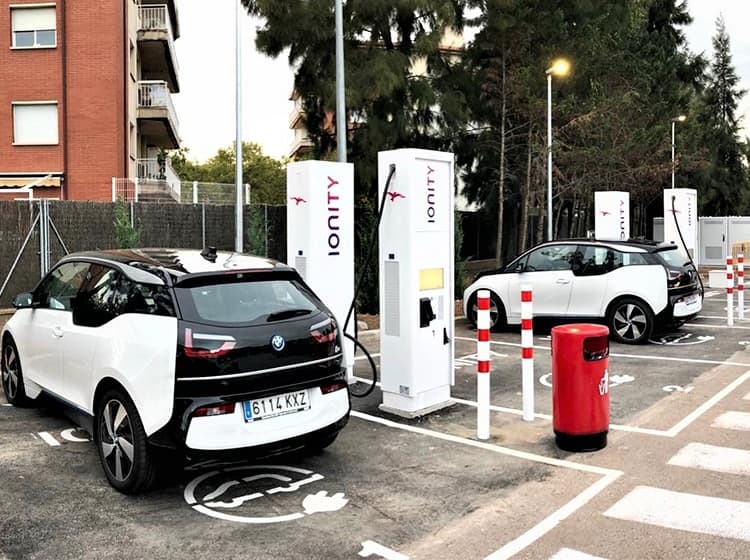 Power chargers located in Pallejà (Barcelona).
