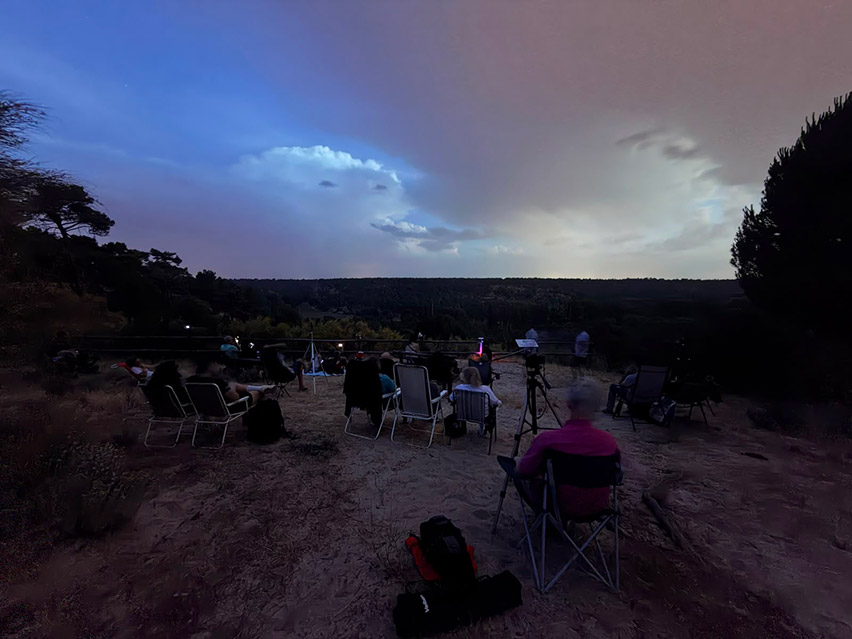 moeve-fundacion-avila-astroexperiencias-turismo-rural-astronomia-852x639-body.jpg